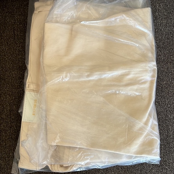 Express Super High Waisted Beige Modern Straight Jeans Size 12S NWT - Picture 11 of 11